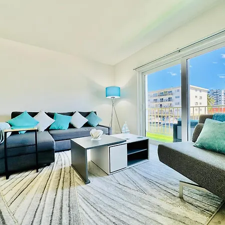 Coastal Charm: Waterfront With Free Parking - Walk To Beach North Miami Beach Extérieur photo
